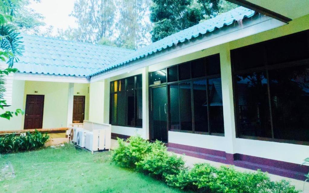 The Pine Resort Pathum Thani Ngoại thất bức ảnh