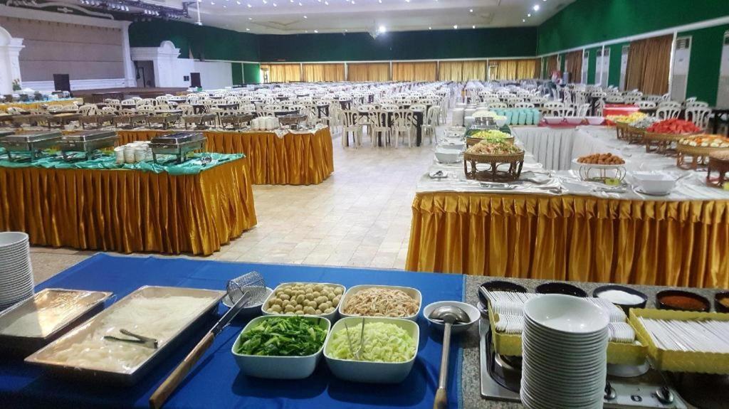 The Pine Resort Pathum Thani Ngoại thất bức ảnh