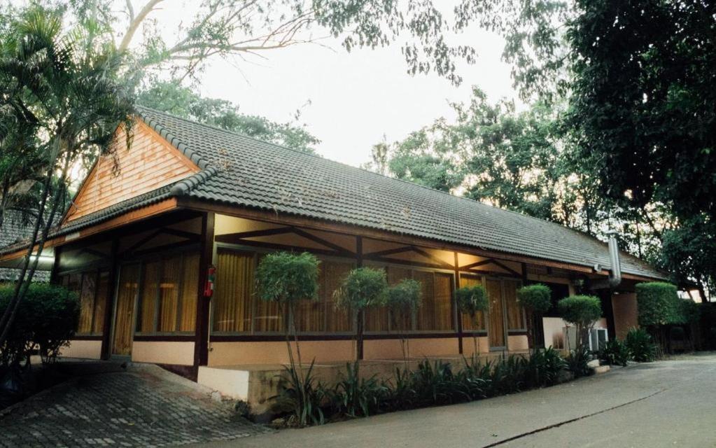 The Pine Resort Pathum Thani Ngoại thất bức ảnh
