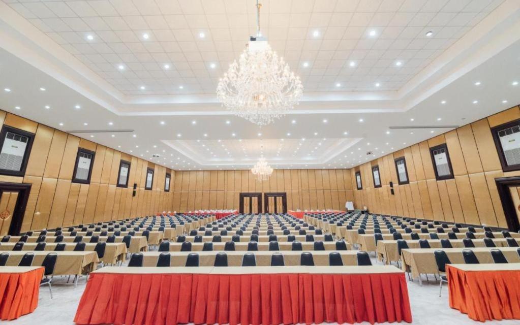 The Pine Resort Pathum Thani Ngoại thất bức ảnh