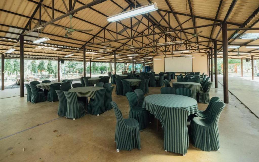 The Pine Resort Pathum Thani Ngoại thất bức ảnh