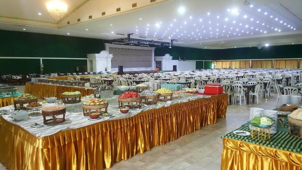 The Pine Resort Pathum Thani Ngoại thất bức ảnh