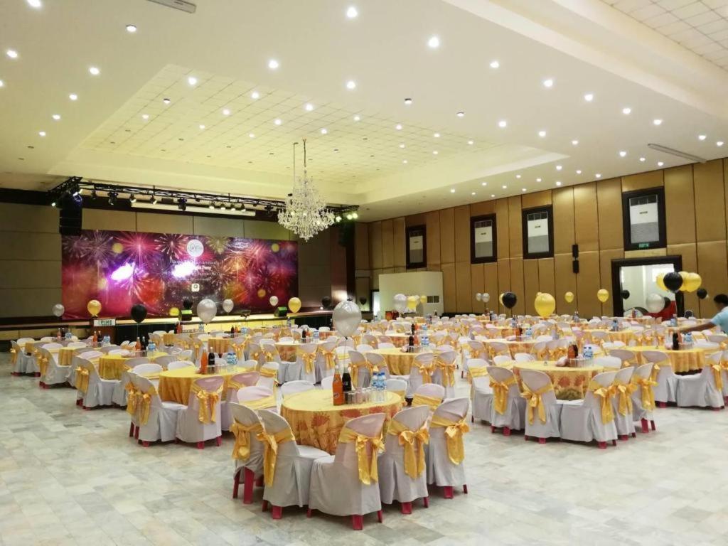 The Pine Resort Pathum Thani Ngoại thất bức ảnh