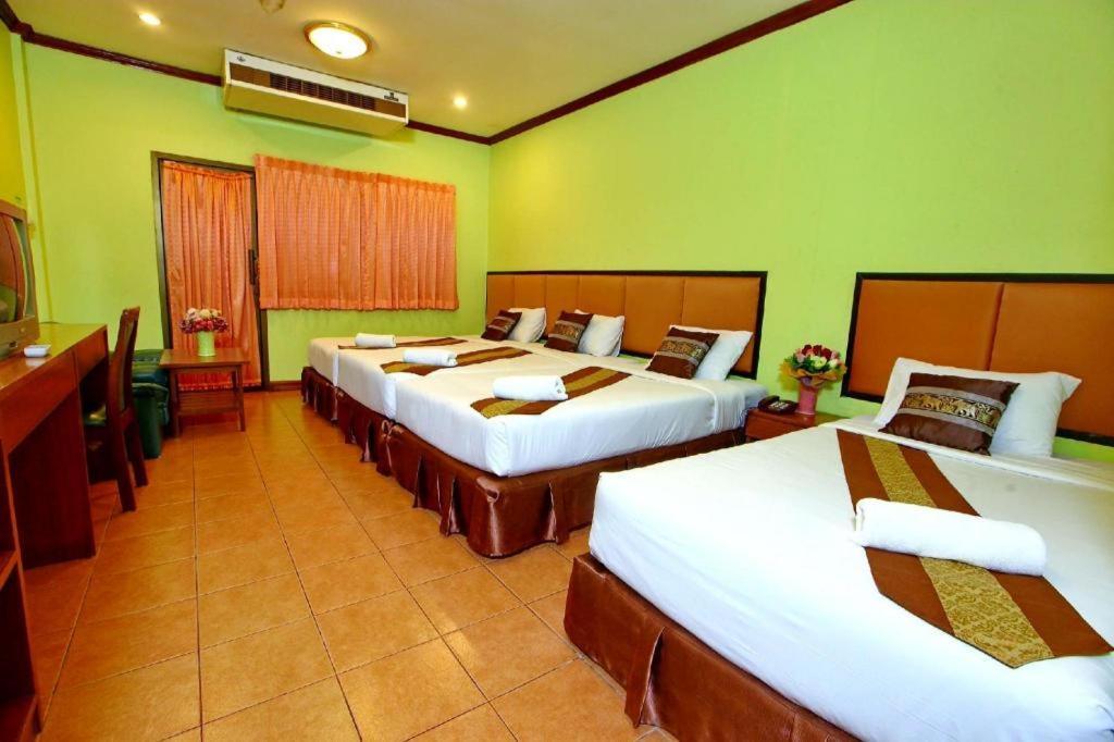 The Pine Resort Pathum Thani Ngoại thất bức ảnh