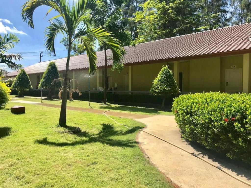 The Pine Resort Pathum Thani Ngoại thất bức ảnh