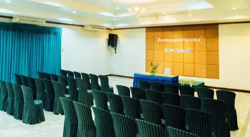 The Pine Resort Pathum Thani Ngoại thất bức ảnh