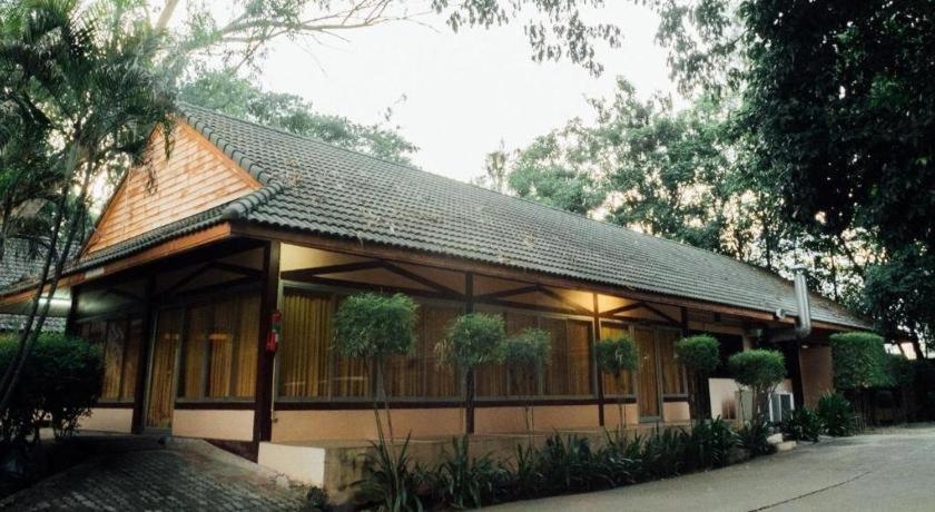 The Pine Resort Pathum Thani Ngoại thất bức ảnh