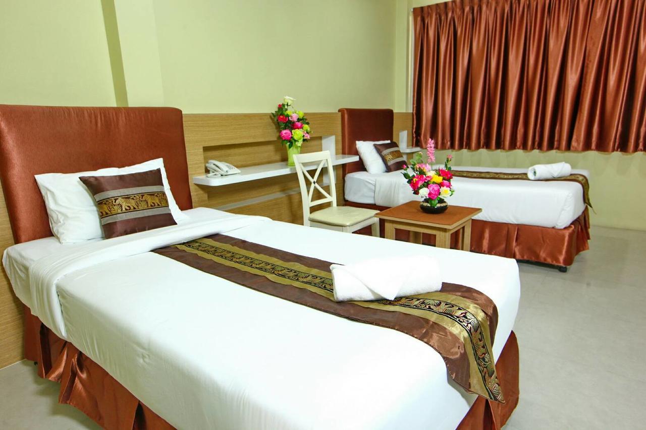 The Pine Resort Pathum Thani Ngoại thất bức ảnh